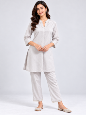 Women's Elegant Light Grey Straight Mandarin Collar Kurti with Pant