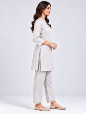 Women's Elegant Light Grey Straight Mandarin Collar Kurti with Pant